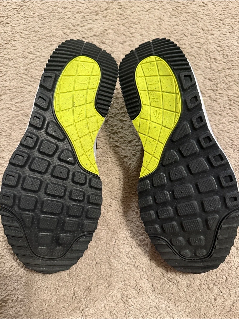 Nike women’s air